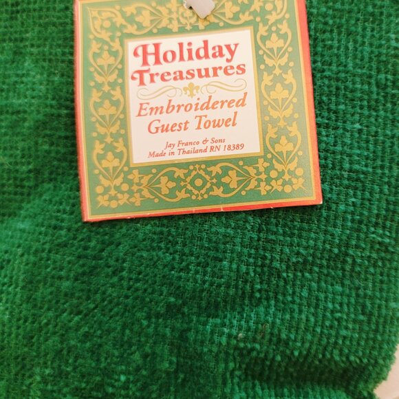 Vintage 3 Pc. Set Christmas Holiday Towels, Made in Thailand by Jay Franco - Picture 4 of 9